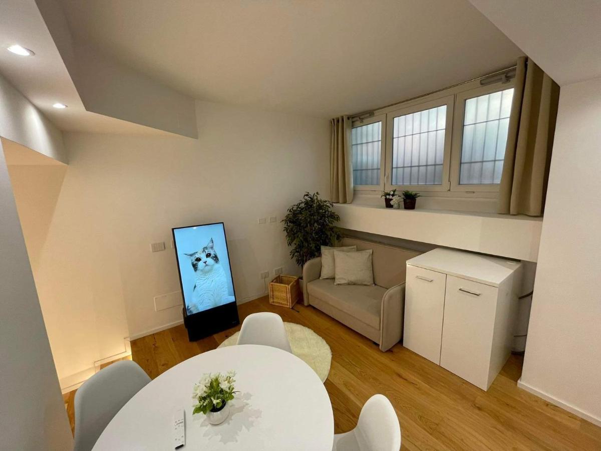 Led House Cadore - Bilocale Zona Milano Centro ภายนอก รูปภาพ