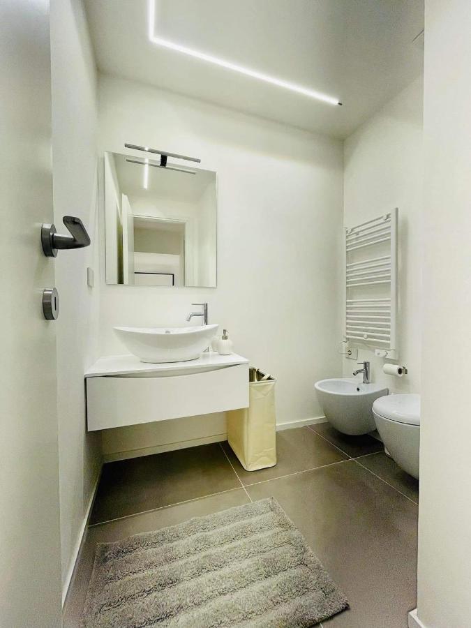 Led House Cadore - Bilocale Zona Milano Centro ภายนอก รูปภาพ